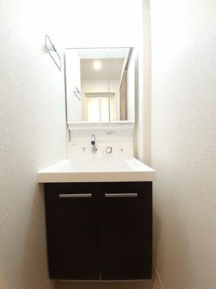 ミル　ブランシュの独立洗面台