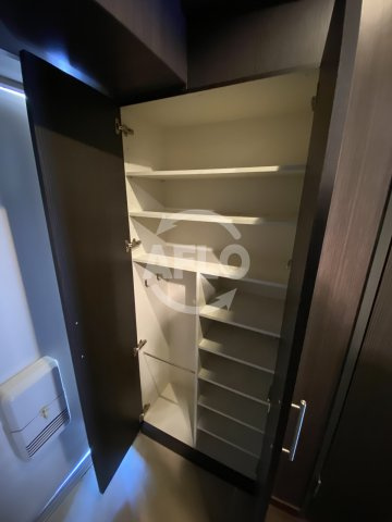 サクシード南森町の玄関|サクシード南森町　下駄箱