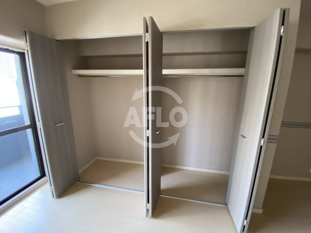 サクシード南森町の収納|サクシード南森町　クローゼット