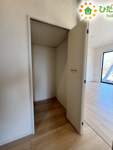 鴻巣市筑波第5　新築戸建　クレイドル04の収納|玄関収納