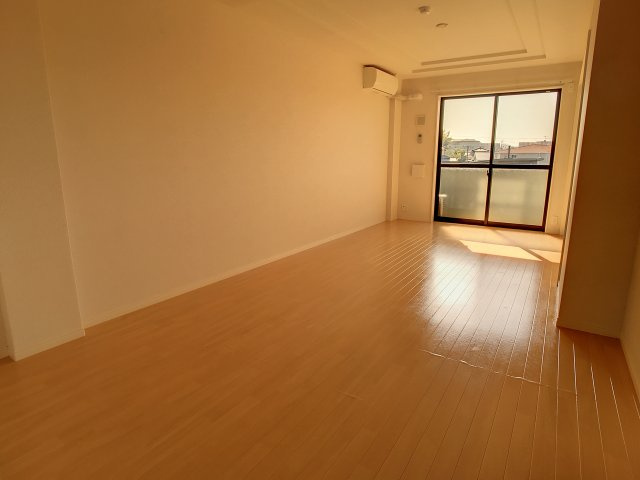 Slow Hand 弐番館の居間・リビング