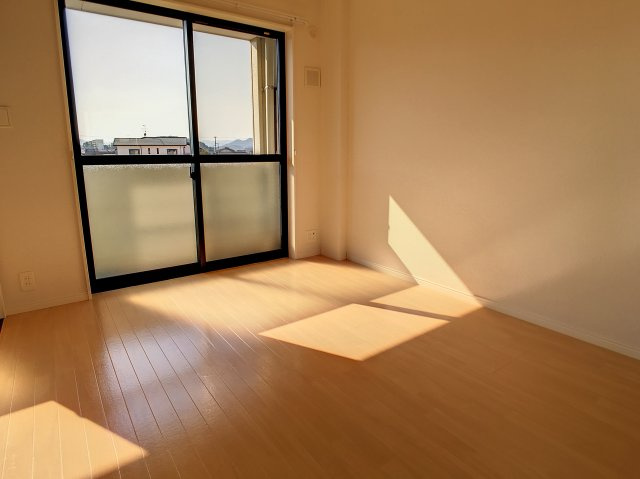 Slow Hand 弐番館の居間・リビング