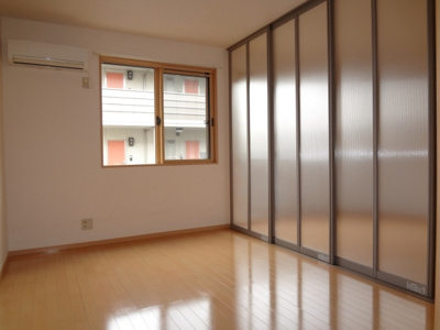 【洋室】 | カモミール | ※同建物同型別のお部屋