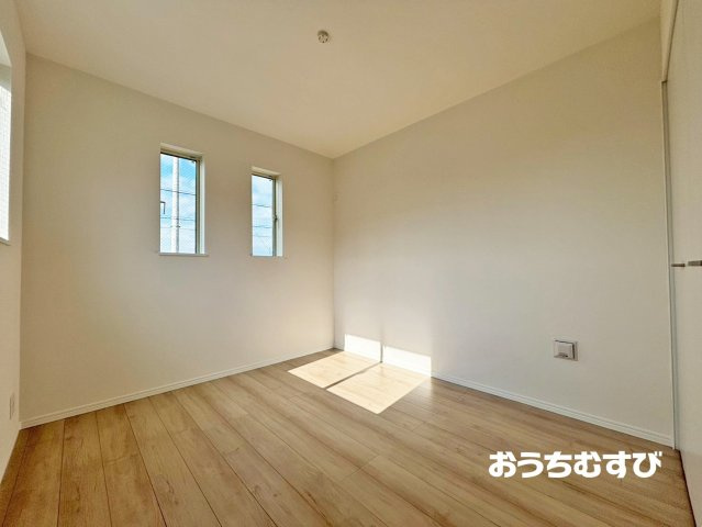 春日井市白山町（全4棟）の洋室
