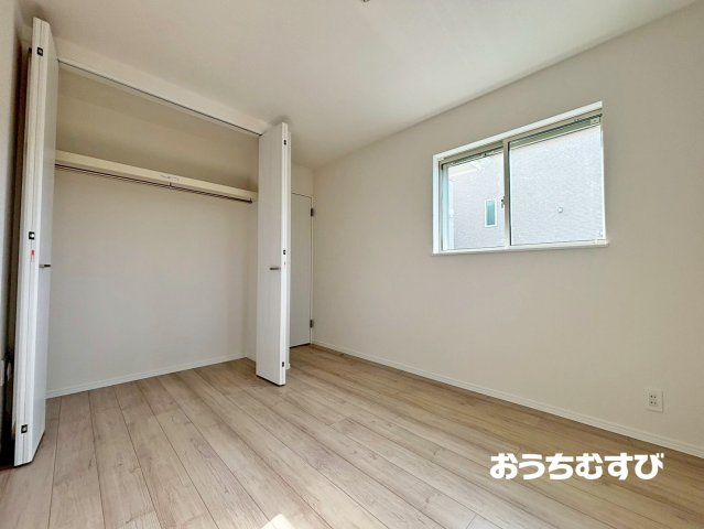 春日井市白山町（全4棟）の洋室
