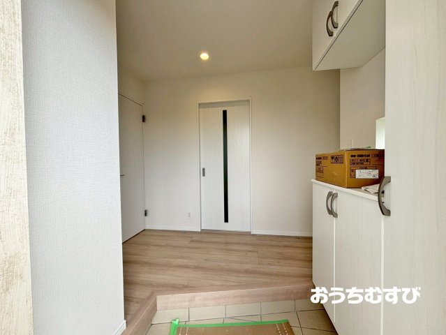 春日井市白山町（全4棟）の玄関