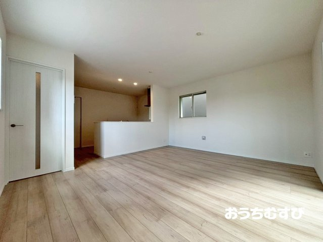 春日井市白山町（全4棟）の居間・リビング