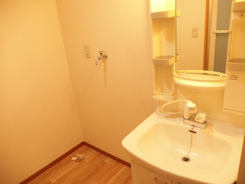 ソレジオ稲熊の洗面所