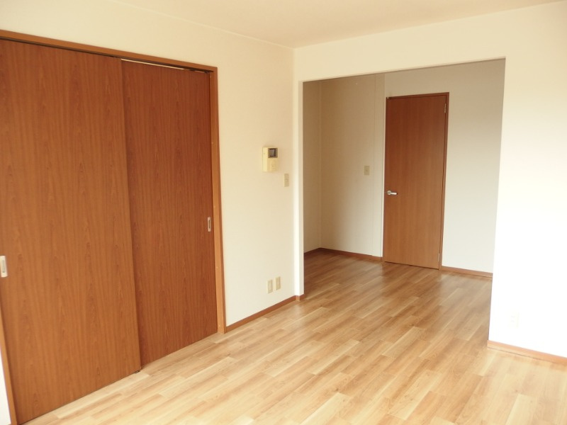 ソレジオ稲熊の居間・リビング