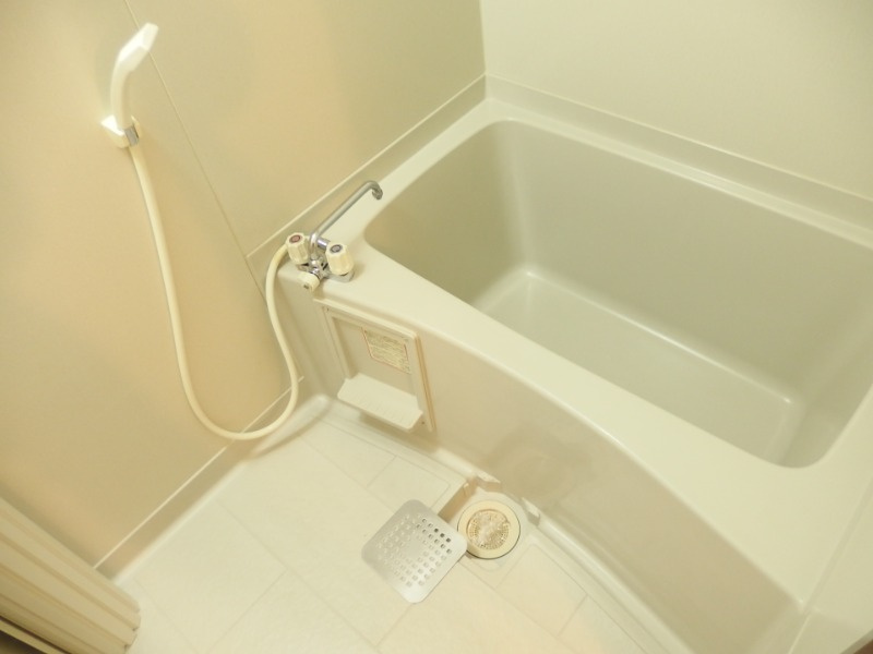 ソレジオ稲熊の浴室