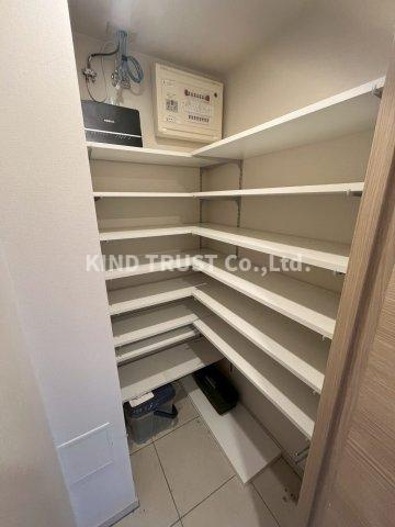 ブランズシティ天神橋筋六丁目の収納|小物を収納するのに便利です