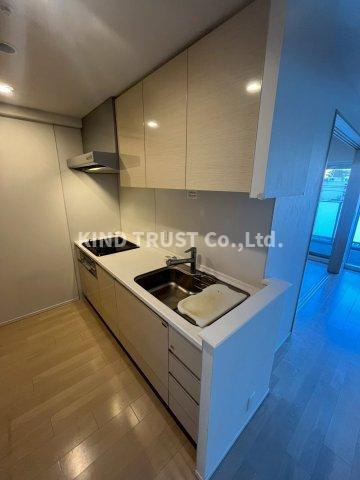 ブランズシティ天神橋筋六丁目のキッチン|お料理しやすいキッチンです