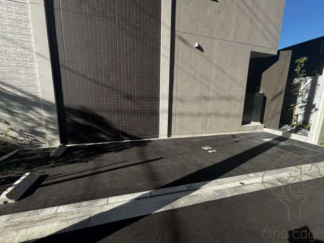 グレイスノーブル新大阪の駐車場