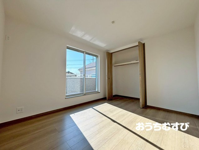春日井市白山町（全4棟）の洋室