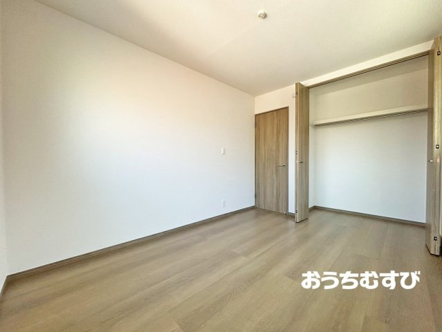 春日井市白山町（全4棟）の洋室