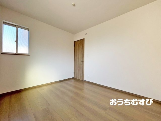 春日井市白山町（全4棟）の洋室