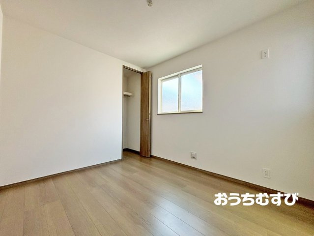 春日井市白山町（全4棟）の洋室