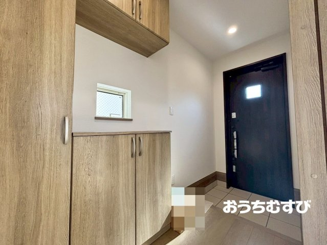 春日井市白山町（全4棟）の玄関
