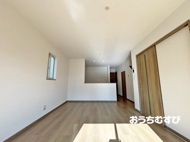 春日井市白山町（全4棟）の居間・リビング