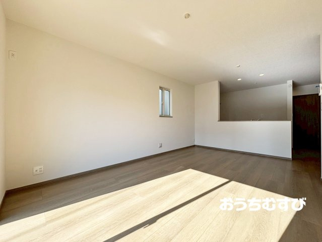 春日井市白山町（全4棟）の居間・リビング