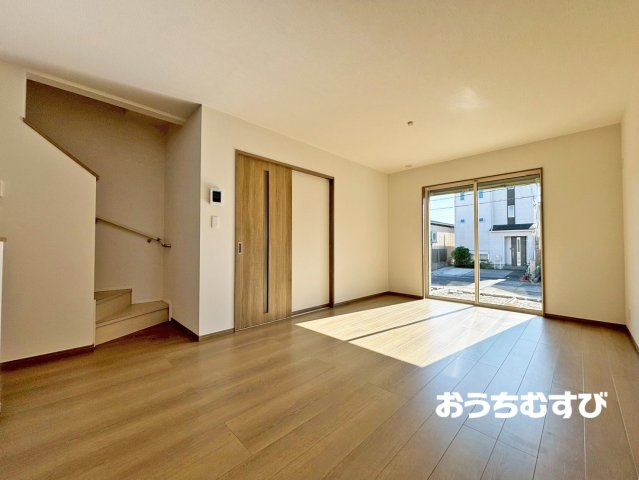 春日井市白山町（全4棟）の居間・リビング