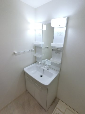 斎藤マンションの独立洗面台