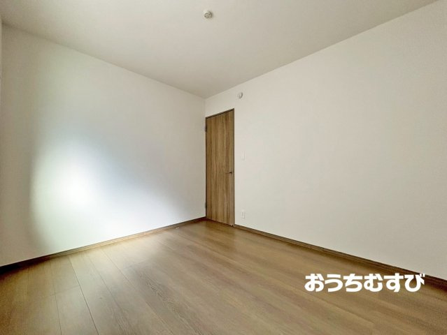 春日井市白山町（全4棟）の洋室