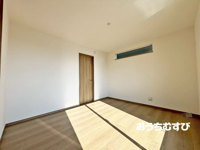 春日井市白山町（全4棟）の洋室