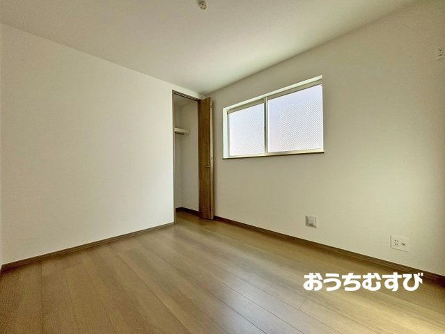春日井市白山町（全4棟）の洋室