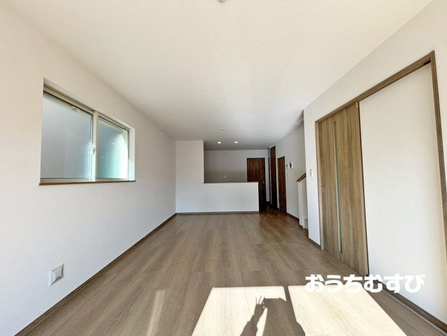 春日井市白山町（全4棟）の居間・リビング