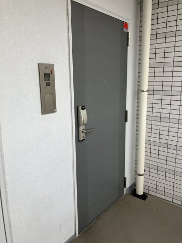 キャストビル豊田の玄関