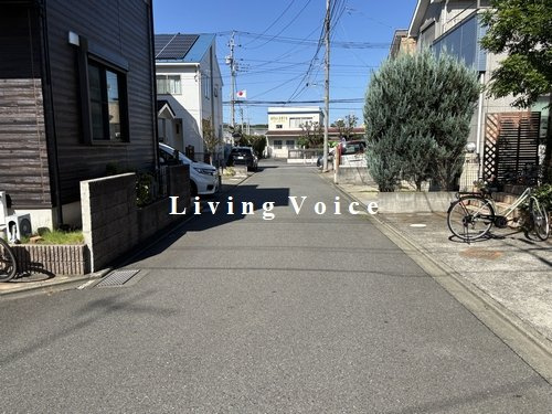 【前面道路含む現地写真】 | 【仲介手数料０円】相模原市南区東大沼4丁目　中古一戸建て | 【仲介手数料０円】相模原市南区東大沼4丁目　中古一戸建て