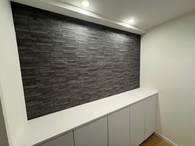 三鷹市下連雀７丁目の中古マンションの玄関