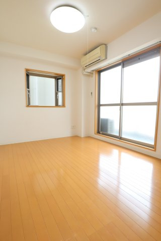 大阪市城東区関目３丁目の賃貸マンションの寝室