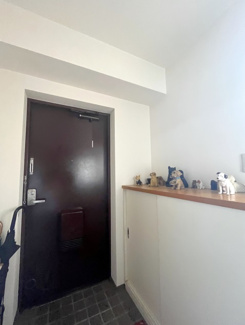 【玄関】 | コンセボール21多摩　大家族も伸び伸び！生活動線が被らない！トイレ・お風呂・キッチン２か所！ | 分離型の２世帯住戸　使用用途広がります