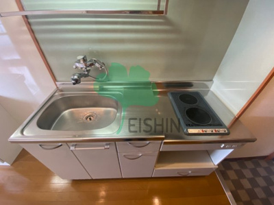 【キッチン】 | ロイヤル渡辺通154 | シンプルな清潔感のあるキッチンです！