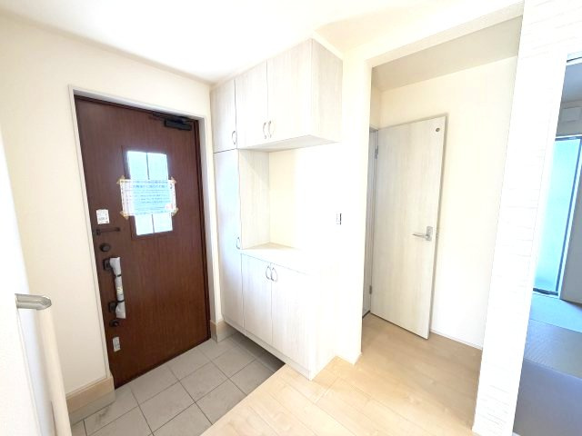 第3富士見町時沢　新築戸建　2号棟の玄関|落ち着いた玄関です