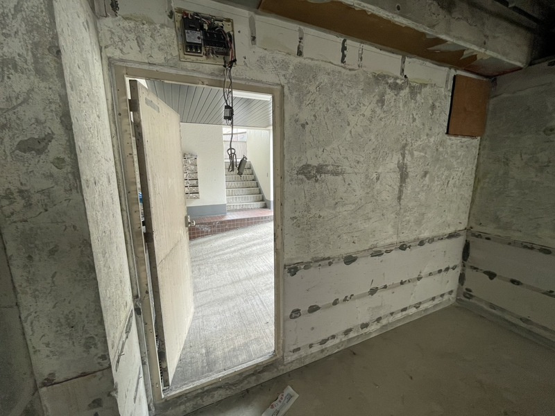 リバーライズ放出の内装