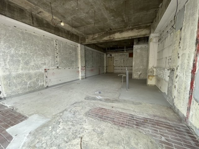 リバーライズ放出の内装