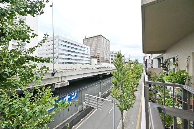 サンマンション江坂の展望|物件からの展望。
生活至便立地です◎