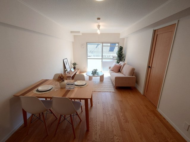 【居間・リビング】 | サンライフ原町Ⅱ（C-12）