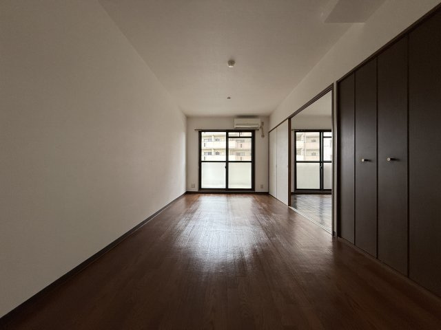 メゾン・ド・ファミールの居間・リビング