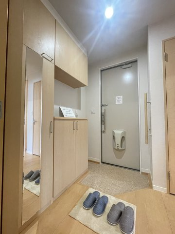 シャンブル・イーストパークⅠの玄関
