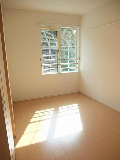 ジュウェル鎌倉壱番館の寝室|居室・リビング