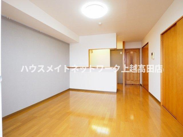 プランドール鴨島の居間・リビング|ＬＤＫ