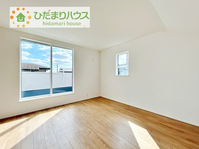 【寝室】 | つくば市宝陽台24-2期　新築戸建 | バルコニーに面している洋室は、主寝室にどうぞ(^^)/