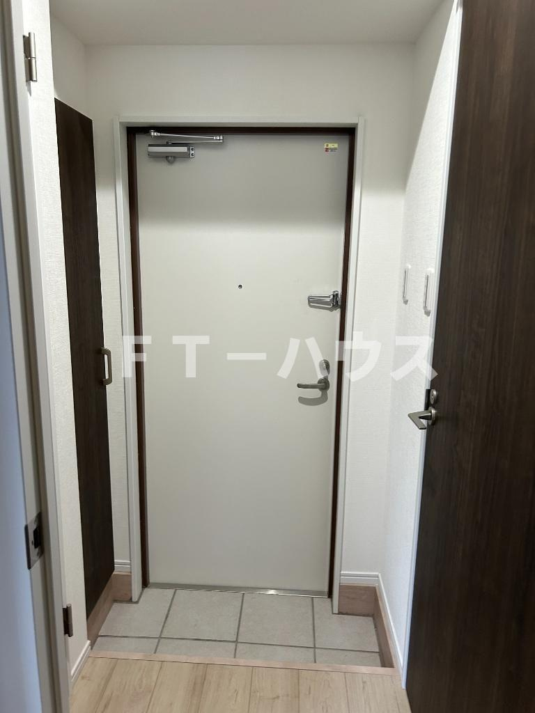 金太郎ヒルズ３４０　４０３の玄関