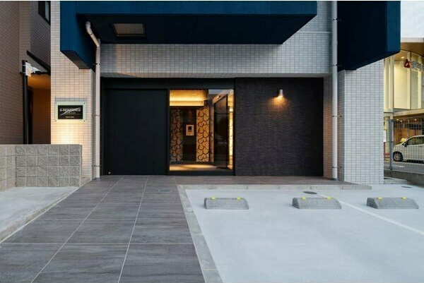 RESIDENCIA御器所のエントランス|建物の内部です