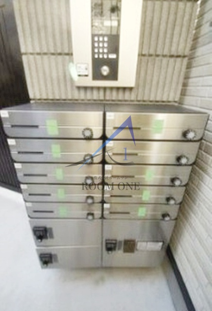 グローリア西蒲田のその他共用部分|集合ポストです。