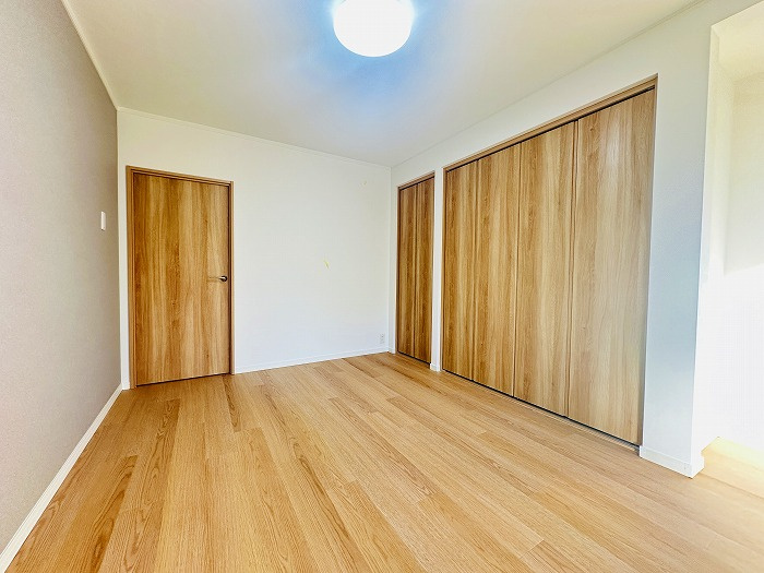 キングスコート久後崎の洋室